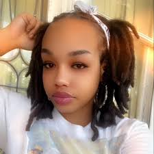 Not the actual creator of Hey Arnold seeing my costume lmao