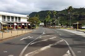 C'est la question que commencent à se poser les français, lassés par cette restriction qui devait initialement. Coronavirus Le Couvre Feu A 18h Prolonge Jusqu Au 5 Avril A La Reunion