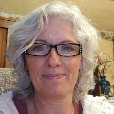 Amy Harless's Instagram, Twitter & Facebook