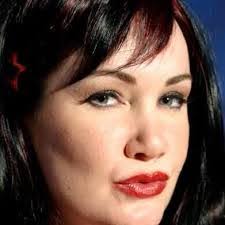 Paige Richards's Instagram, Twitter & Facebook