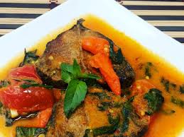 Salah satu fav ialah ikan tongkol sambal merah. Tongkol Masak Kemangi Pedas Ini Dia Bahan Bahan Untuk Membuatnya Indozone Id