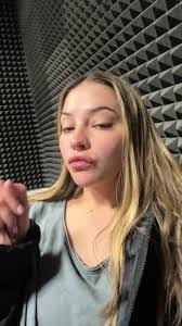 Madelyn Latham's Instagram, Twitter & Facebook