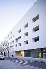 Gallery Education Center For The University Of Cordoba Rafael De La Hoz 6 Architecture Facade Architecture Architecture Exterior