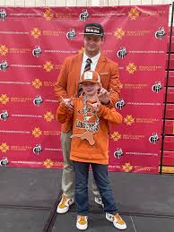 Benjamin Shue (@ShueBws91205)