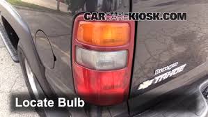 Brake Light Change 2000 2006 Chevrolet Tahoe 2003