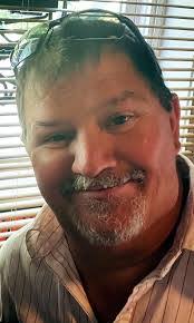 Laura Dunning's Instagram, Twitter & Facebook