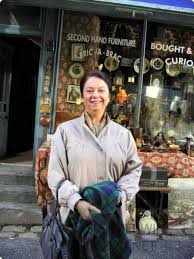 Sarah thomas born sarah jane thomas 5 june 1952 (1952 06 05) (age 59) london, england sarah jane thomas (born 5 june 1952) is a british actress, born in london, probably best known for her. Sarah Thomas Born June 5th 1952 Played Glenda In The Last Of The Summer Wine 215 Episodes 1986 2010 Summer Wines Last Of Summer Wine British Tv Comedies