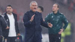 Jose Mourinho says 'wounded king' Real Madrid are vulnerable