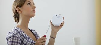 The majority of carbon monoxide detectors make sounds a much shorter chirp and beep. Faulty Smoke Detectors How To Get The Smoke Detector To Stop Beeping