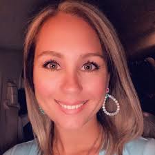 Our Staff Spotlight this week is Amy Hoffpauir. She was nominated by Mrs.  Mathews who writes, “Amy Hoffpauir, the new 11th and 12th-grade secretary,  has seamlessly transitioned into her new role with