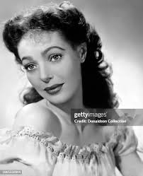 142 fotos e imágenes de alta resolución de Loretta Jones