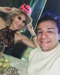 About last night! Feliz 2023 y que sea un año cargado de amor, éxito,  logros, retos y mucha paz! Vamos por todo @lesssanti