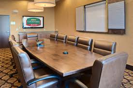 Courtyard Houma Boardroom Enjoy Guest Memorable Home Boardroom Home Decor