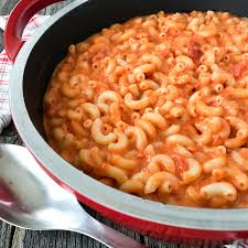 What i like is that i can use whole grain pasta and low fat milk to make it much better than the boxed stuff. Creamy Tomato Macaroni Cheese A Pretty Life In The Suburbs