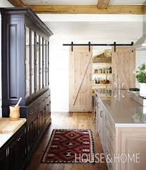 25 Family Kitchen Design Tricks To Spruce Up Your Space Country Kitchen Kitchen Remodel White Kitchen Design