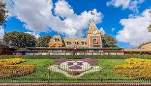 5 Reasons To Stay In Newport Beach For Your Disneyland Vacation