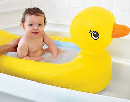 Skip hop moby baby bathtub. Chick Picks Best Baby Bathtubs We Love Baby Chick