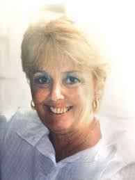 Marla Lennon's Instagram, Twitter & Facebook