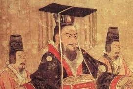 terdapat istana, kuil, pusat pentadbiran, kediaman raja, golongan pembesar dan golongan agama. Dinasti Dinasti China Putramona Com