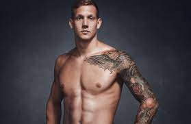 Check spelling or type a new query. Olympic Swimmer Caeleb Dressel Teams With Speedo For First Sponsorship Wwd