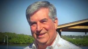 Elaine Espinoza's Instagram, Twitter & Facebook