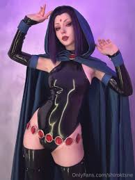 Zero Suit Samus Cosplay Cutie Filling Her Holes With Dildos