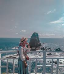 Harga tiket masuk yang pantai papuma bisa dikatakan sangat terjangkau yakni rp. Pantai Papuma Jember Keindahan Megah Samudra Di Sisi Jawa Timur