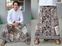 Model baju batik masih menjadi pilihan busana terpopuler banyak orang yang kebanyakan dipakai dalam banyak jenis acara baik acara bersifat formal ataupun santai. Sarung Batik Pekalongan Wa 0813 2945 8333 Sarung Batik Pekalongan Sarung Batik Pria Grosir Sarung Batik Solo Sarung Batik Jogja Ukuran Batik Wanita Solo