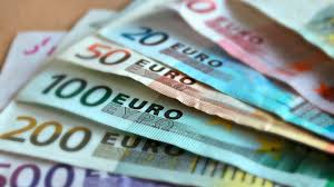 Scheine können als gutscheine o.ä. 55 Euro Scheine Und 300er Absurde Tricks Der Geldfalscher Chip