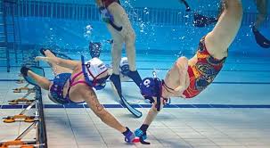 İngiltere'de 1862 yılında inşa edilen dünyanın ilk olimpik yüzme havuzu insanların yüzme ile profesyonel olarak ilgilenmesine başlangıç olarak kabul ediliyor. Su Alti Hokeyi Nedir