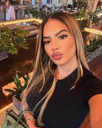 Kat Barrios (@_katbarrrios) • Instagram photos and videos