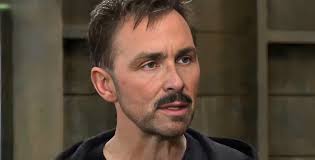 General Hospital's Valentin May Have Just Exposed Himself Without Realizing  It