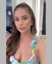 Nea Sanchez's Instagram, Twitter & Facebook