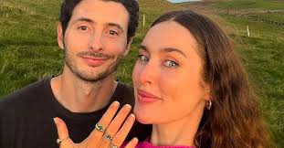 Roxanne Purcell's Instagram, Twitter & Facebook