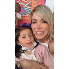 Mel Fuentes's Instagram, Twitter & Facebook