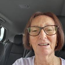 Kathy Gessler's Instagram, Twitter & Facebook