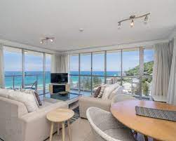 1 minute walk to bus stop. Burleigh Heads Apartments Burleigh Beach Tower