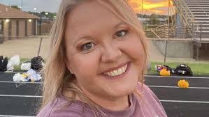 Amy Barron's Instagram, Twitter & Facebook