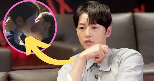 Kiss me thru the phone. Song Joong Ki Reveals He Didn T Think The Kiss Scene Would Go That Far In Vincenzo Koreaboo