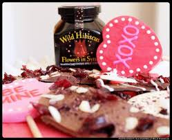 Wild Hibiscus Salted Dark Chocolate Bark Chocolat Blanc Chocolat
