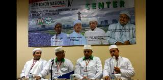 Prominent muslim preacher syekh ali jaber died on thursday following 19 days' treatment at yarsi hospital in central jakarta. Kecam Penusukan Syekh Ali Jaber Jangan Sungkan Koordinasi Dengan Fpi Gnpf Ulama Dan Pa 212 Untuk Pengamanan Ulama Idtoday News