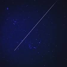 I Saw The Longest Most Vivid Meteorite In My Life Last Night I Only Had Till Midnight To Shoot But The Geminids Meteor Shower D Meteor Shower Meteorite I Saw