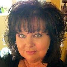 Lisa Riffe's Instagram, Twitter & Facebook