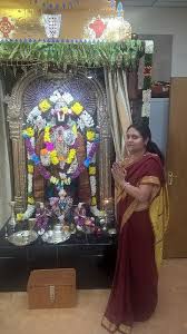 Indian Woman Bhabhi Doing Hindu Puja Hindu Indian Women Women