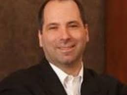 Fairmount Temple names senior rabbi Robert Nosanchuk, 39