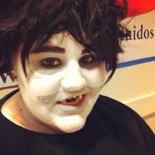 Hello, I'm Kat and something to know about me is I've lived in Michigan all  my life