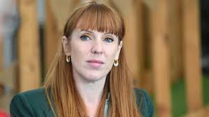 Prime Minister Sir Keir Starmer's chief of staff Sue Gray quits