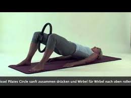 Der fokus liegt auf dem wechsel zwischen anspannung und entspannung. Pilates Ubungen Mit Sissel Pilates Circle Pilates Matte Ubung 6 Youtube Pilates Ubungen Pilates Ubungen