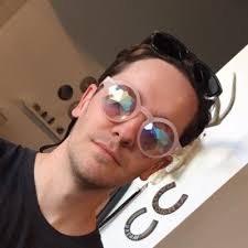 Adam Macbeth (@atmacbeth)