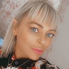 Lynsey Harris Email & Phone Number